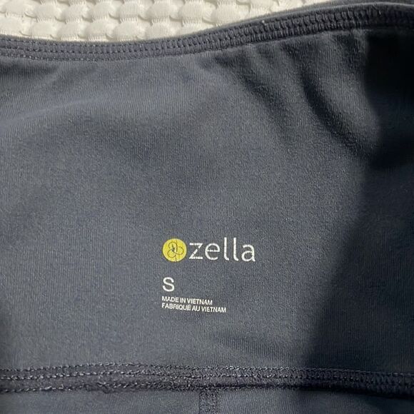 Zella- S - Picture 6 of 8